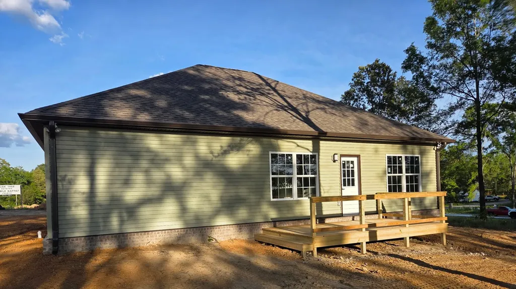 591 Oak Tree Drive Mc Minnville TN 37110