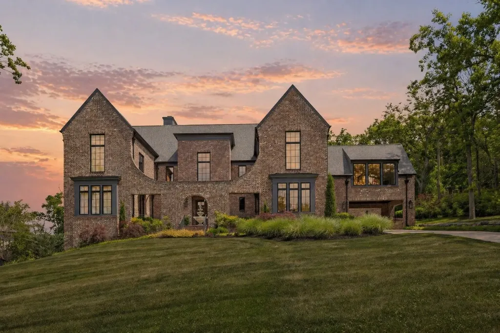 4520 Shys Hill Road Nashville TN 37215