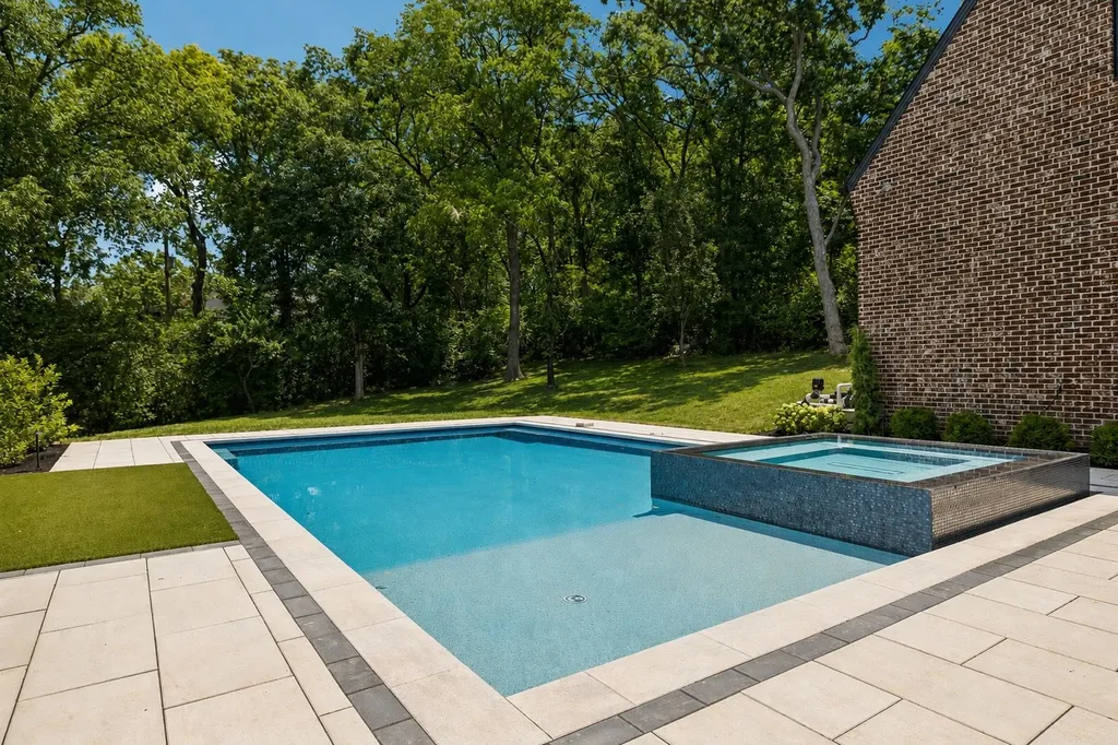 4520 Shys Hill Road Nashville TN 37215