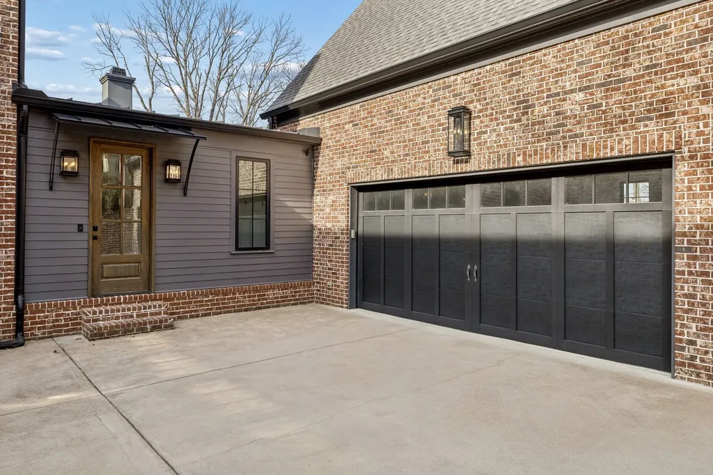 4520 Shys Hill Road Nashville TN 37215