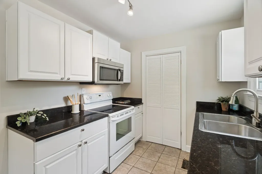 67 Glenrose Avenue Nashville TN 37210