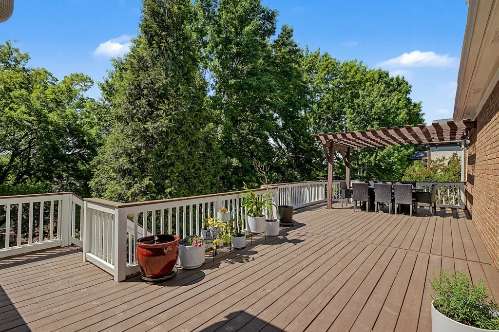 621 German Lane Franklin TN 37067