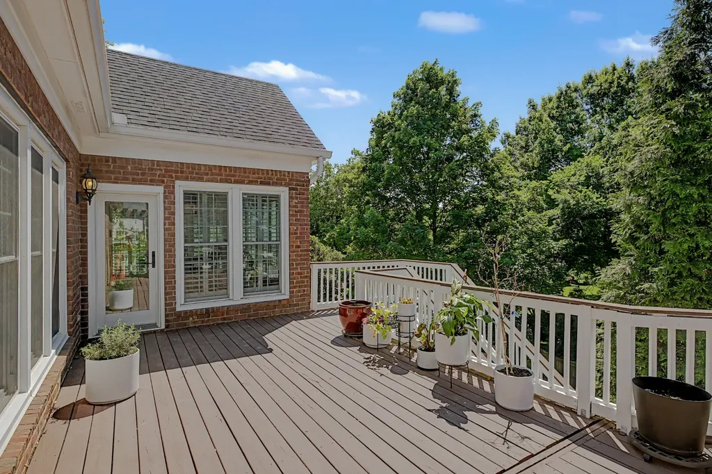 621 German Lane Franklin TN 37067