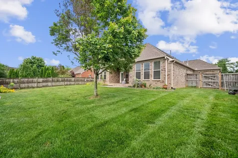 1027 Brixworth Drive Thompsons Station TN 37179