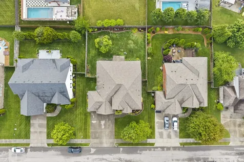 1027 Brixworth Drive Thompsons Station TN 37179