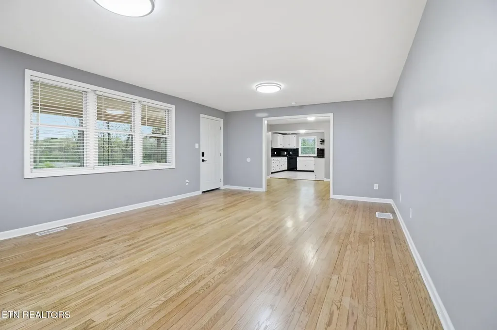 4114 Central Avenue Pike Knoxville TN 37912