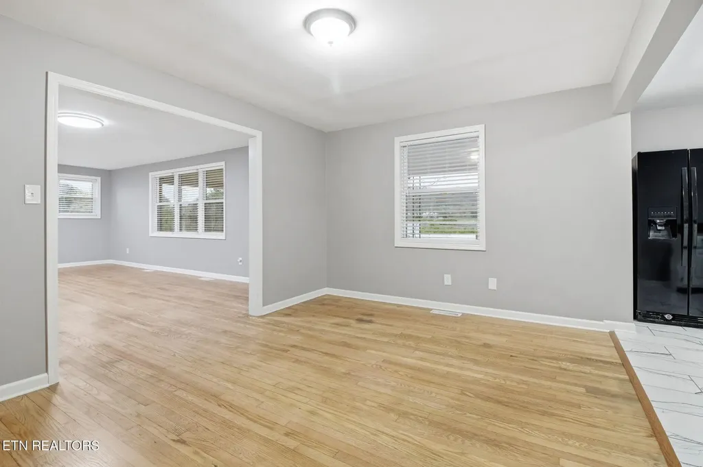 4114 Central Avenue Pike Knoxville TN 37912