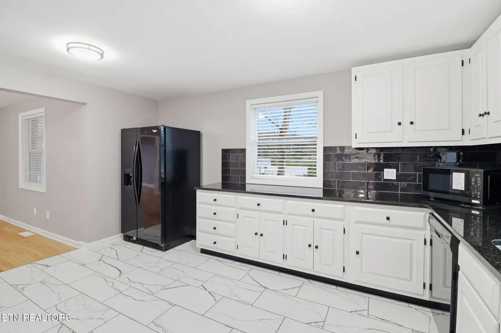 4114 Central Avenue Pike Knoxville TN 37912