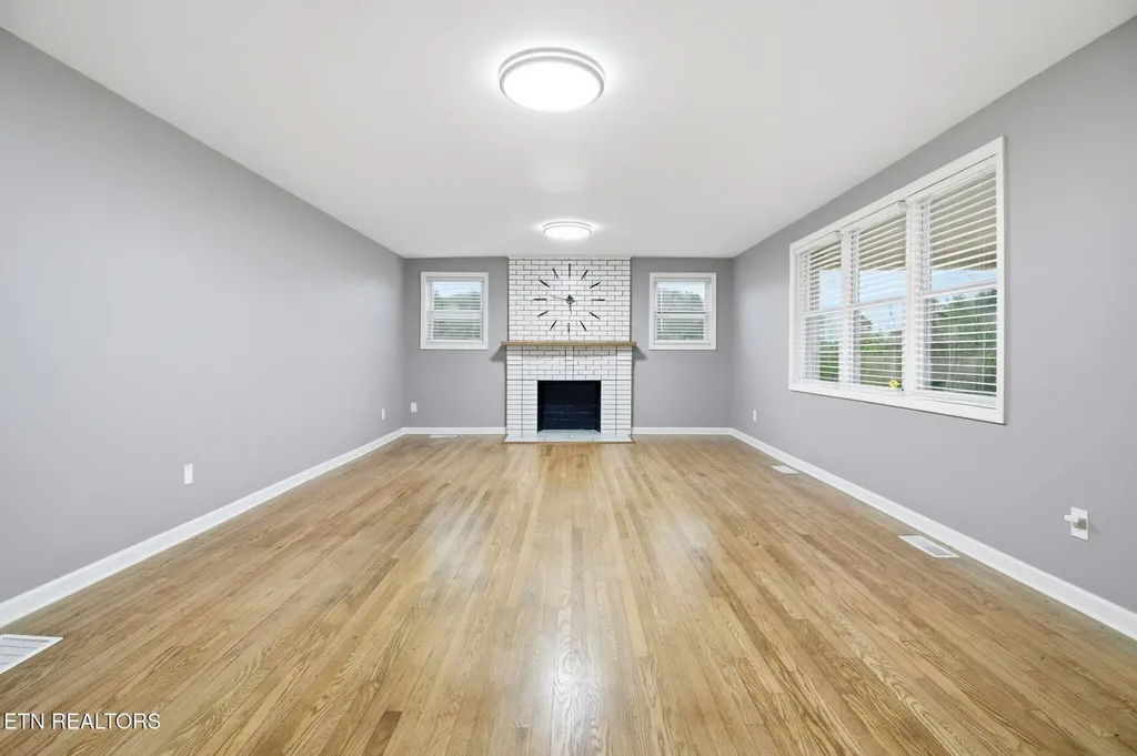 4114 Central Avenue Pike Knoxville TN 37912