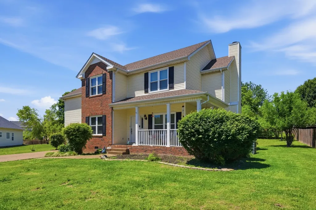 2204 Iroquois Place Thompsons Station TN 37179
