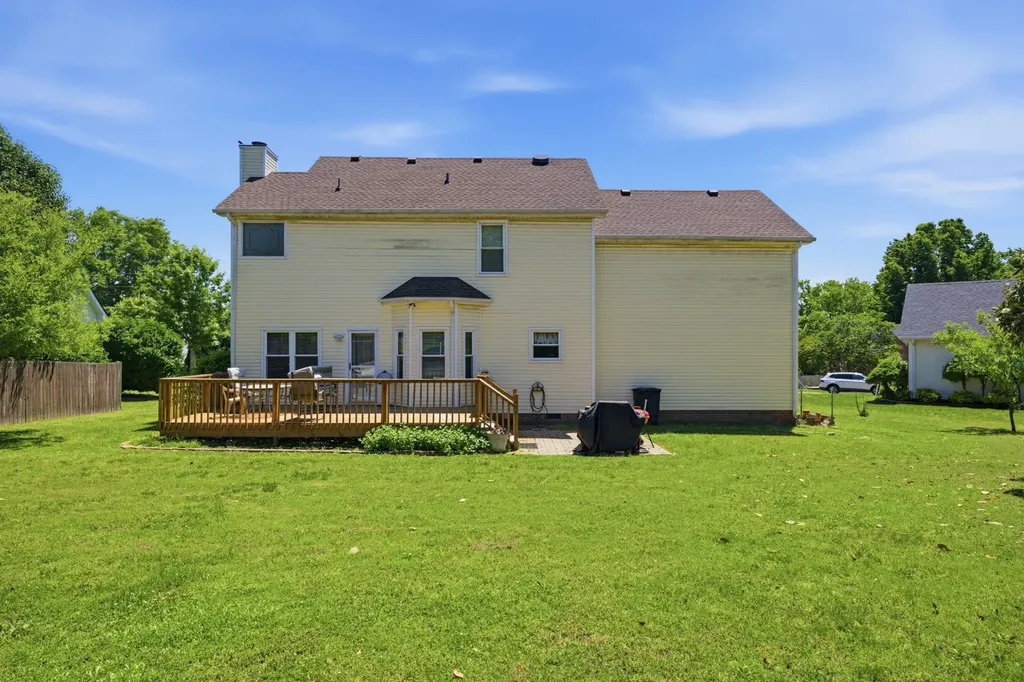 2204 Iroquois Place Thompsons Station TN 37179