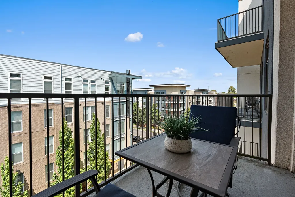 2407 8th Ave, S Nashville TN 37204