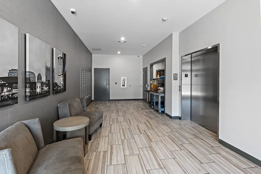 2407 8th Ave, S Nashville TN 37204