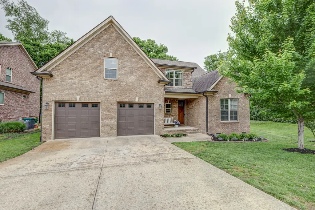 7045 Salmon Run Spring Hill TN 37174