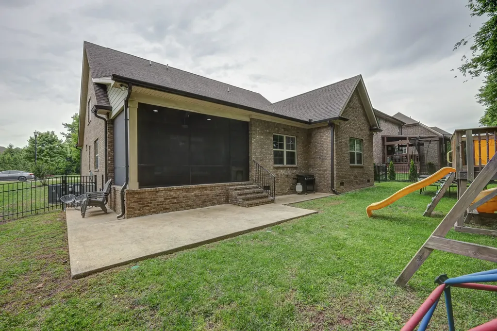 7045 Salmon Run Spring Hill TN 37174