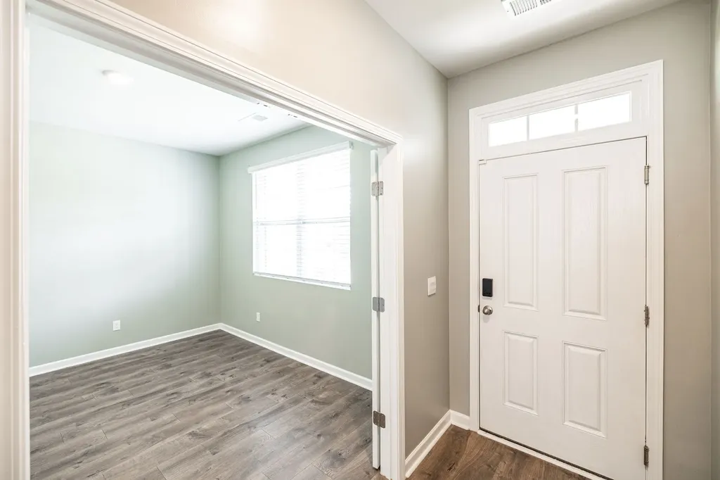 1168 Barry Baker Lane White House TN 37188