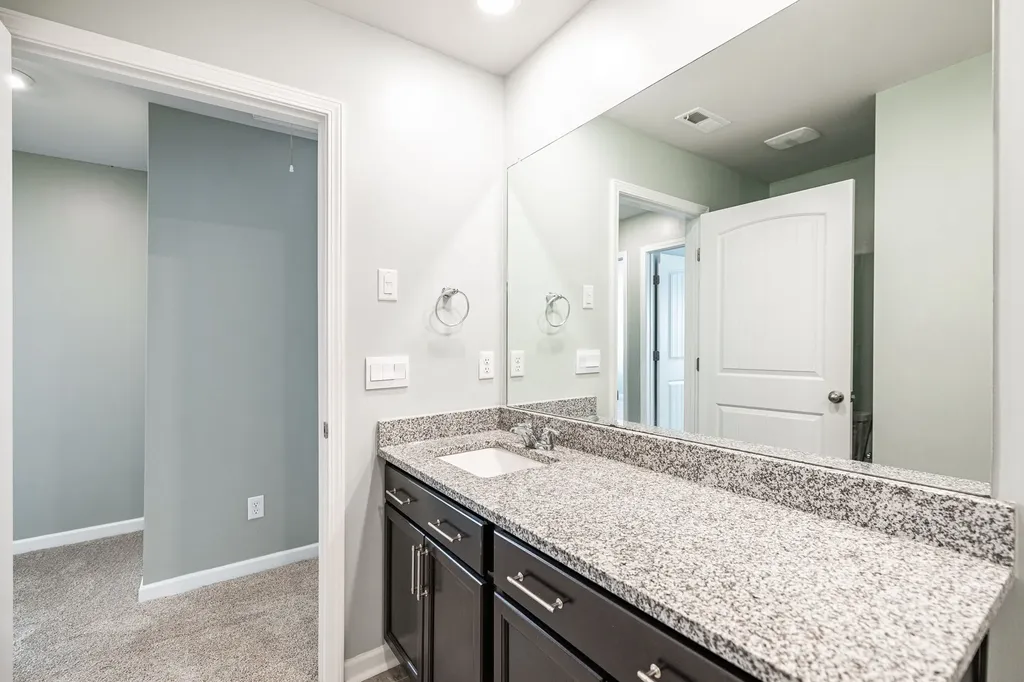 1168 Barry Baker Lane White House TN 37188