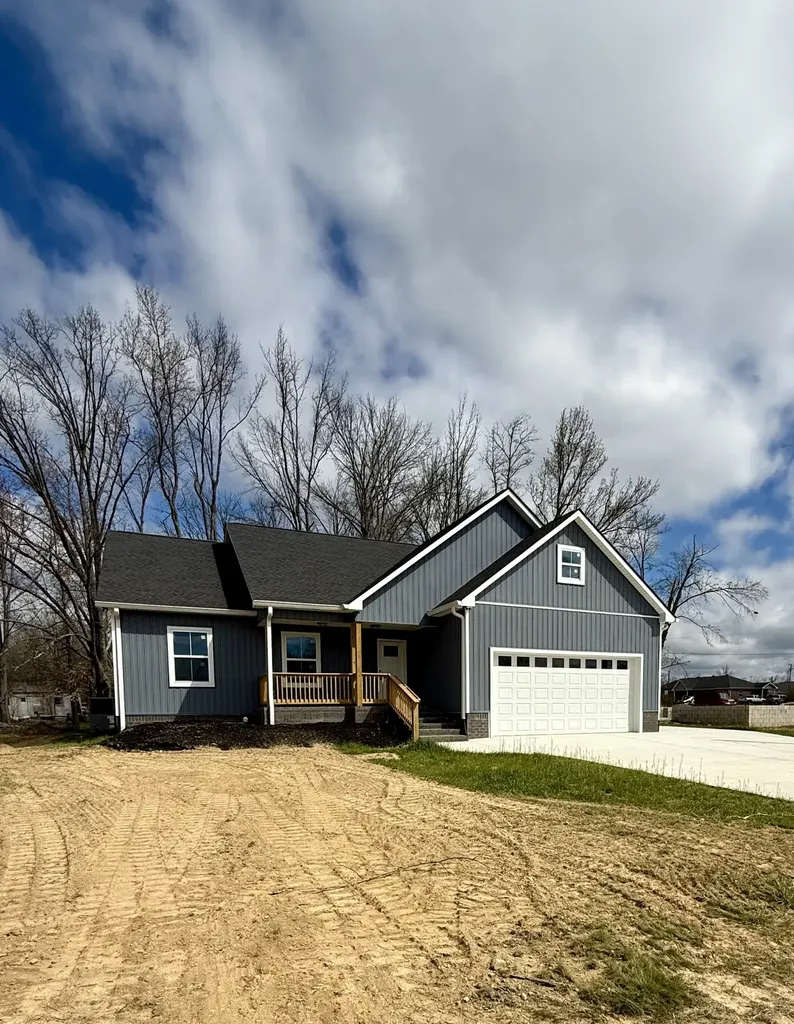 306 Cassie Drive Lafayette TN 37083