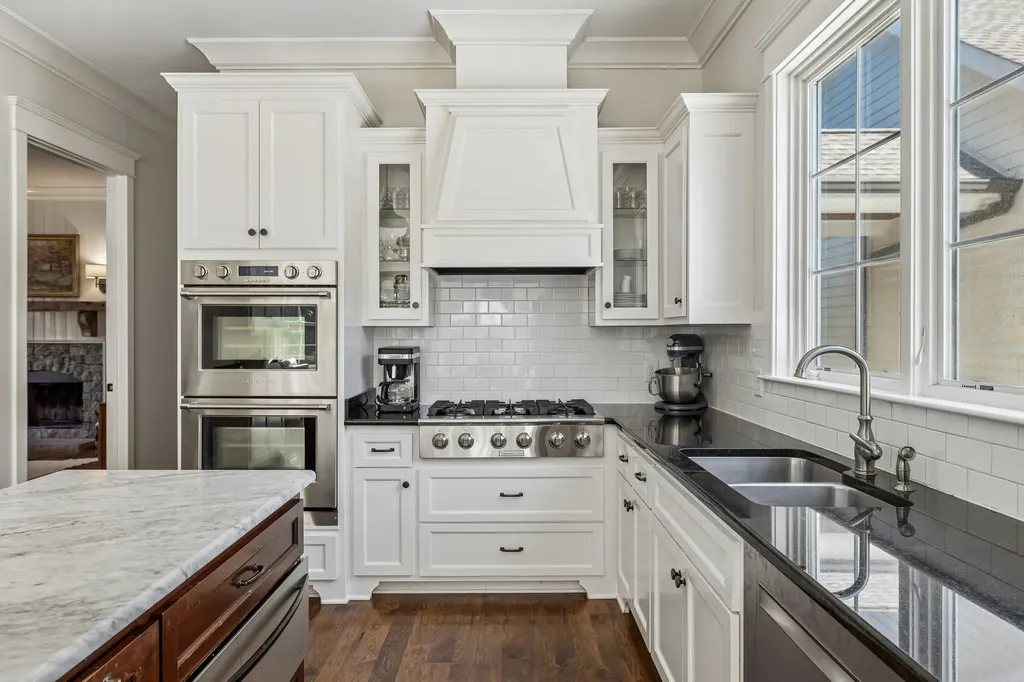 8706 Poplar Creek Road Nashville TN 37221