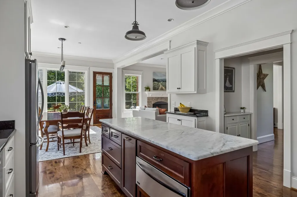 8706 Poplar Creek Road Nashville TN 37221