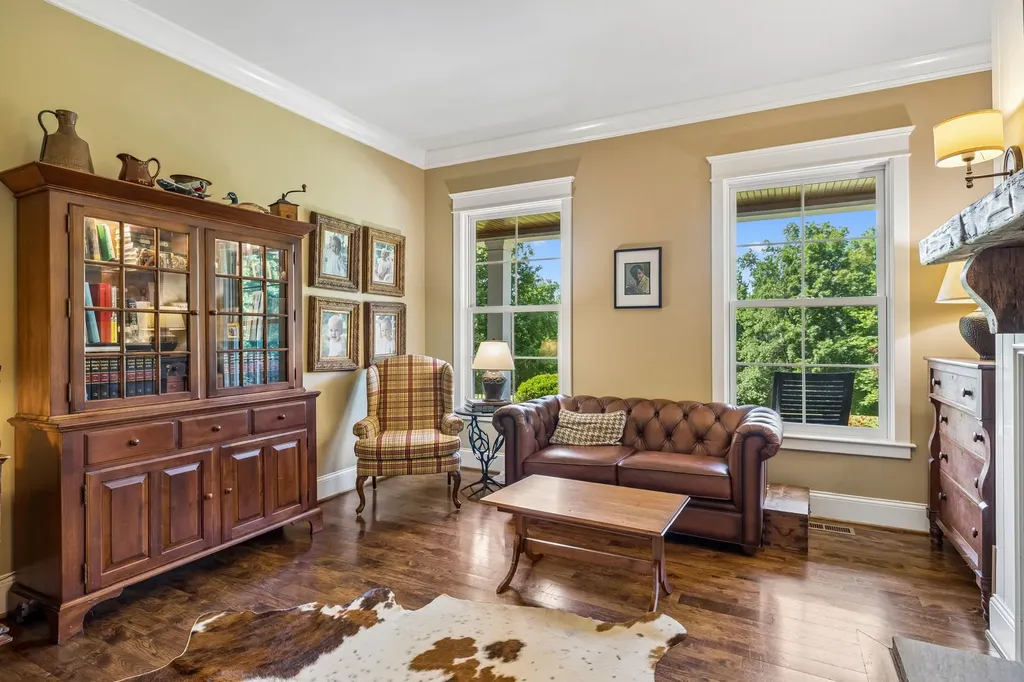 8706 Poplar Creek Road Nashville TN 37221