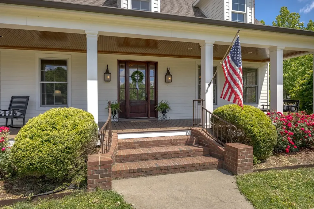 8706 Poplar Creek Road Nashville TN 37221