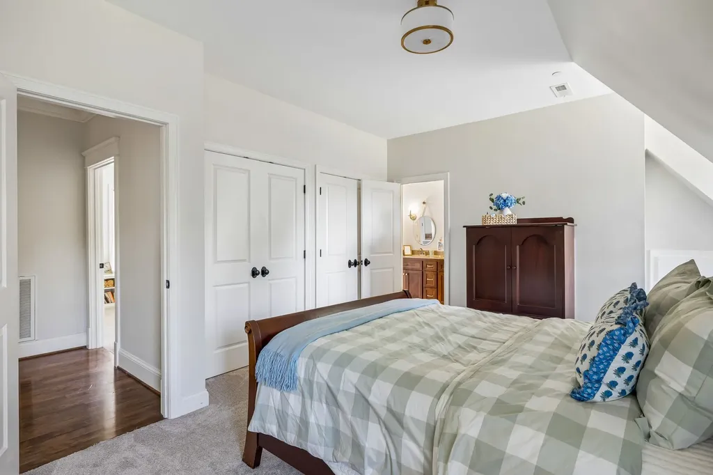 8706 Poplar Creek Road Nashville TN 37221