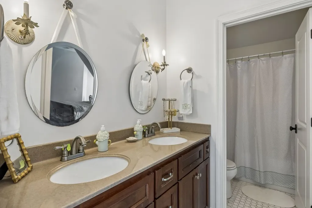 8706 Poplar Creek Road Nashville TN 37221