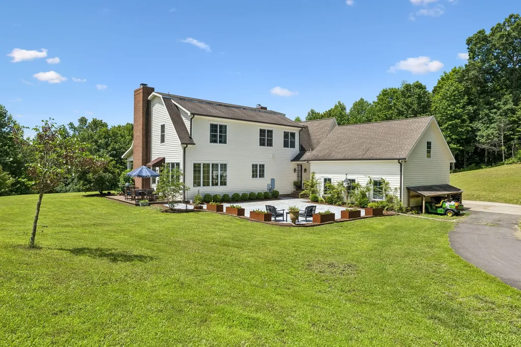 8706 Poplar Creek Road Nashville TN 37221