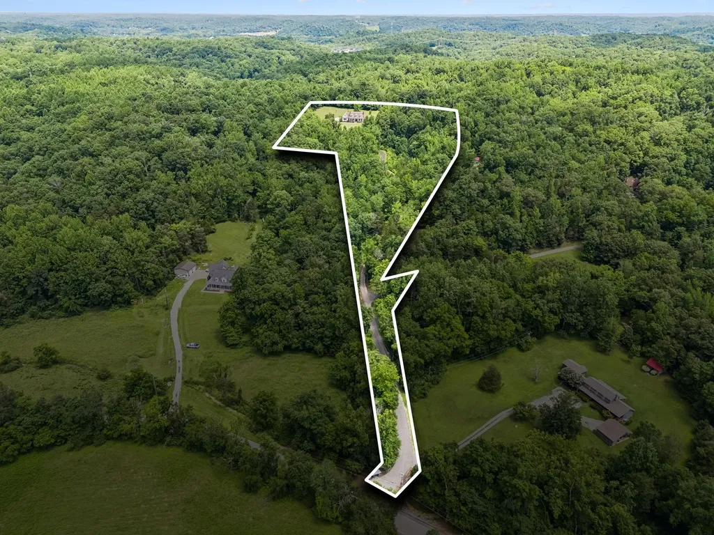 8706 Poplar Creek Road Nashville TN 37221
