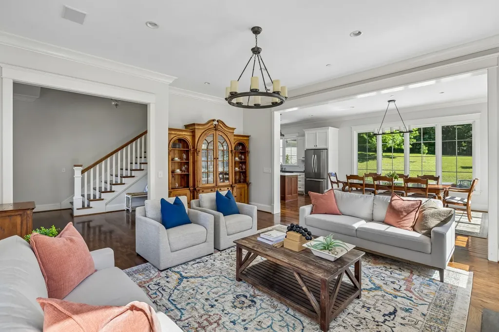 8706 Poplar Creek Road Nashville TN 37221