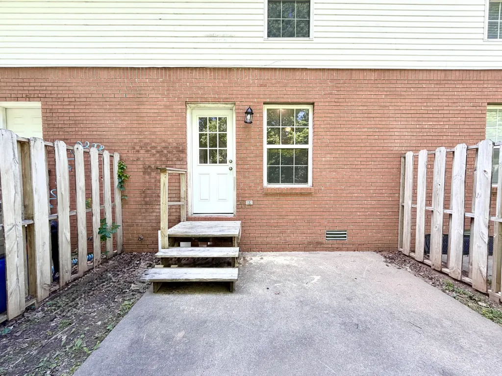 3289 Tower Drive Clarksville TN 37042