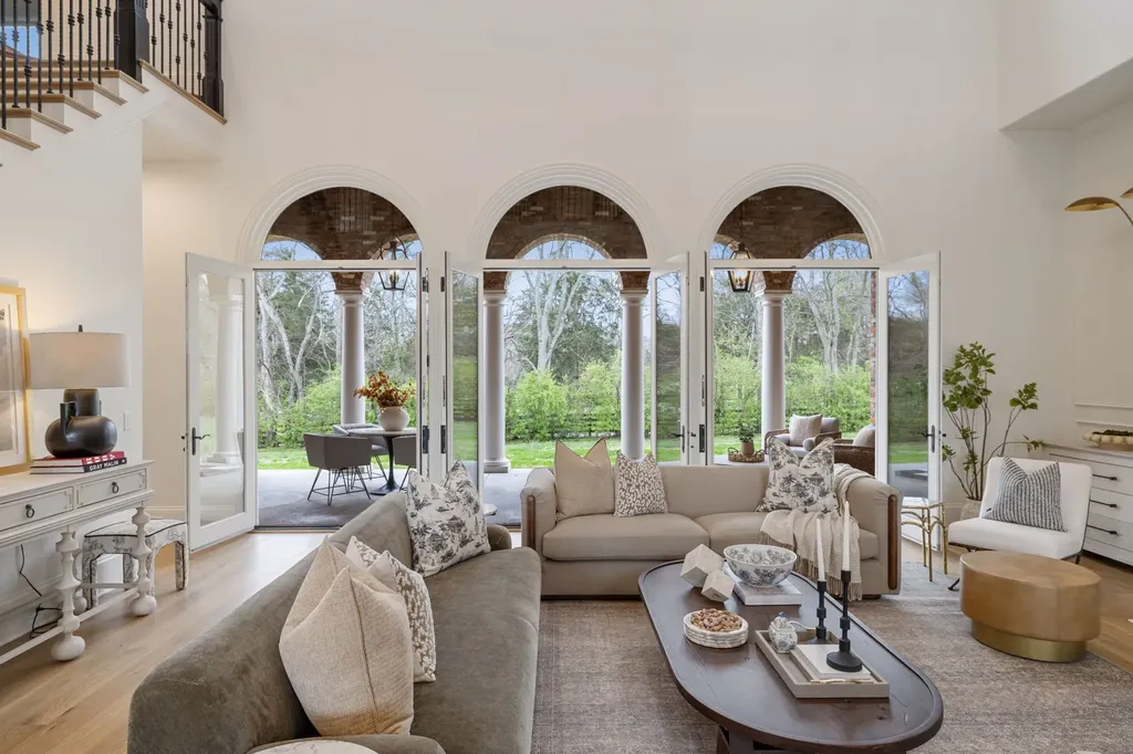 2122 Old Hickory Boulevard Nashville TN 37215