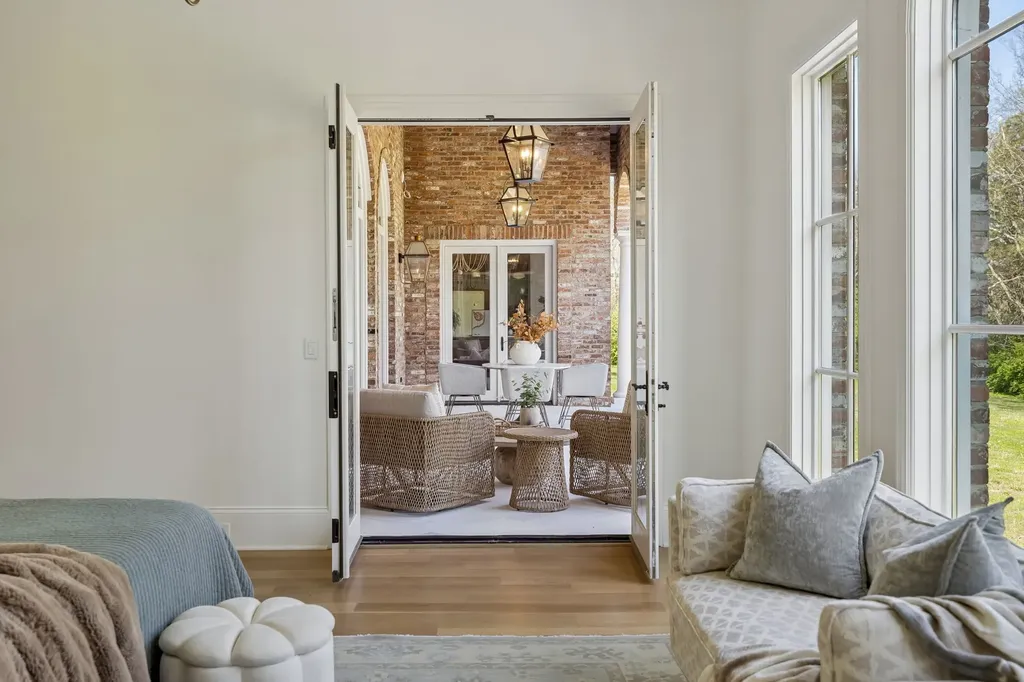 2122 Old Hickory Boulevard Nashville TN 37215