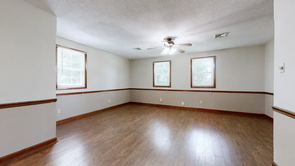 1930 Old Russellville Pike Clarksville TN 37043