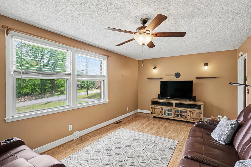 604 Dorothy Drive Goodlettsville TN 37072