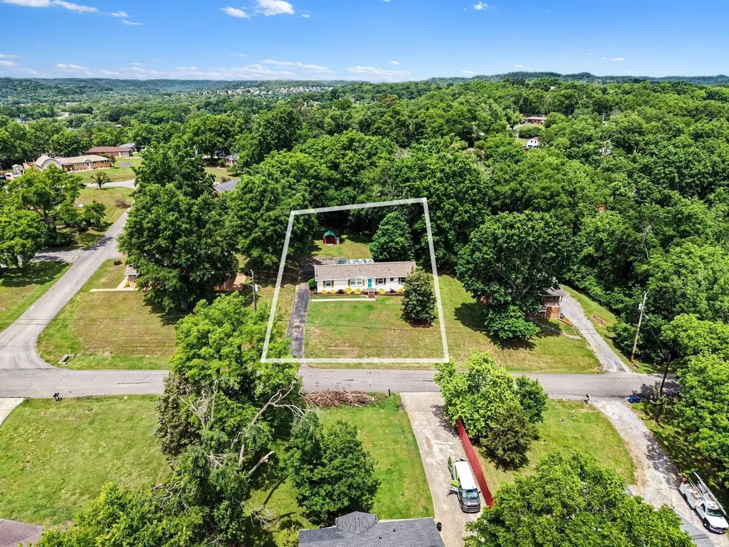 604 Dorothy Drive Goodlettsville TN 37072