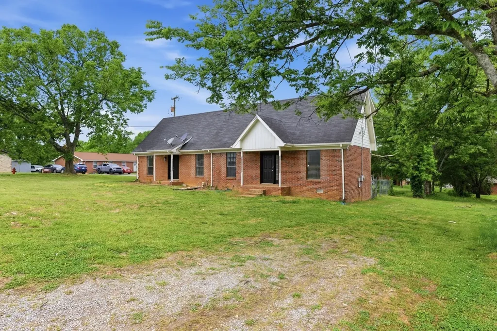 1520 Meadow Bend Drive Madison TN 37115