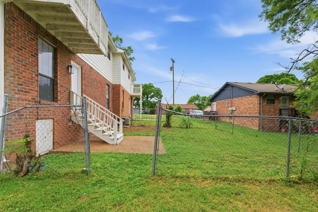 1520 Meadow Bend Drive Madison TN 37115