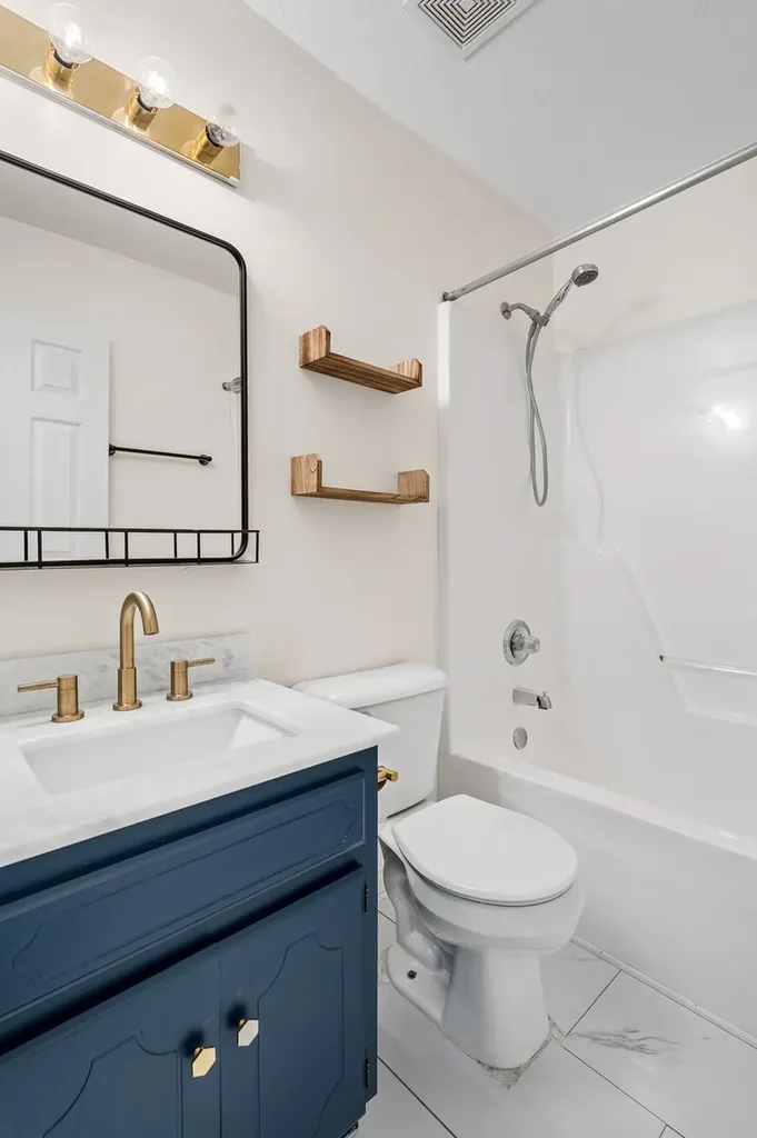 805 Childers Court La Vergne TN 37086