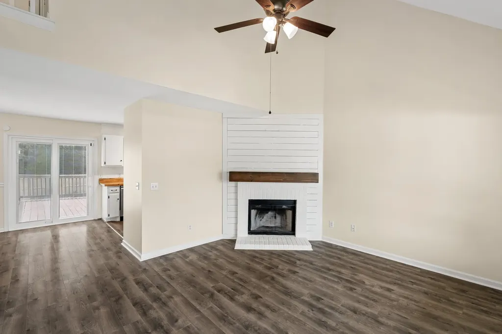 805 Childers Court La Vergne TN 37086