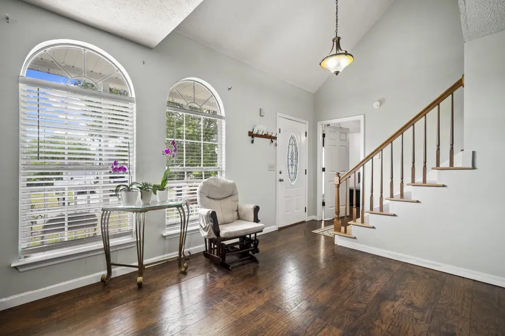 106 Hidden Forest Lane La Vergne TN 37086