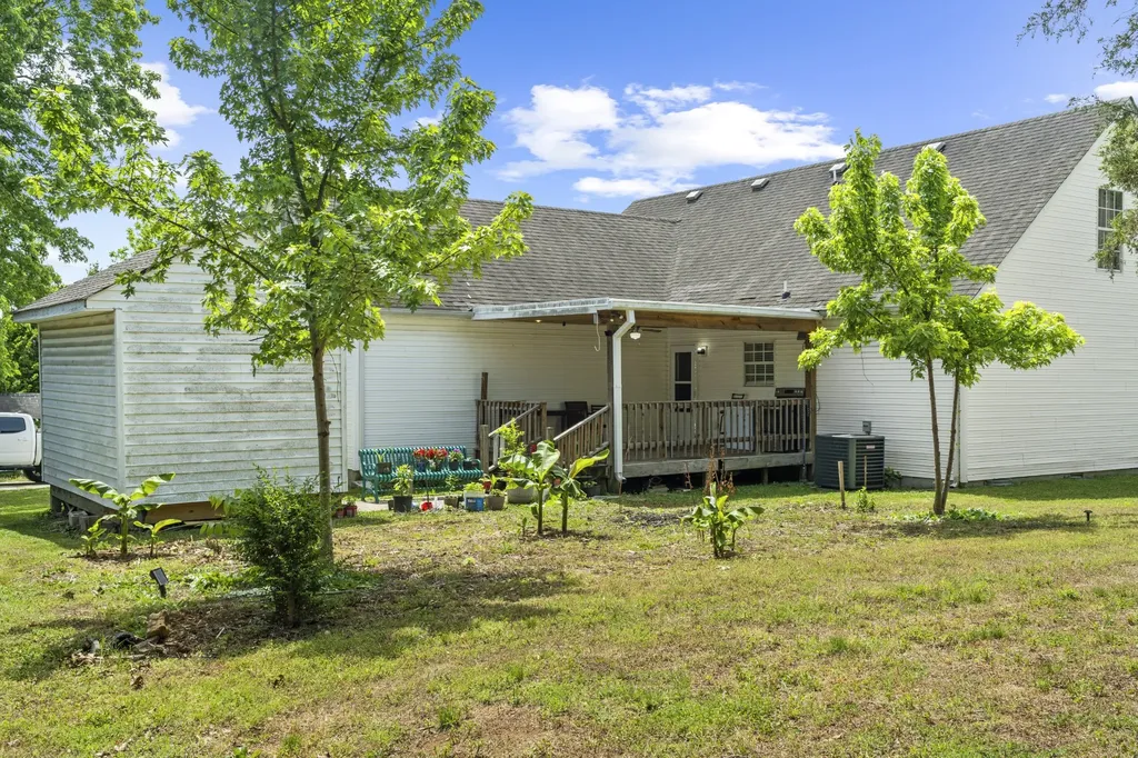 106 Hidden Forest Lane La Vergne TN 37086
