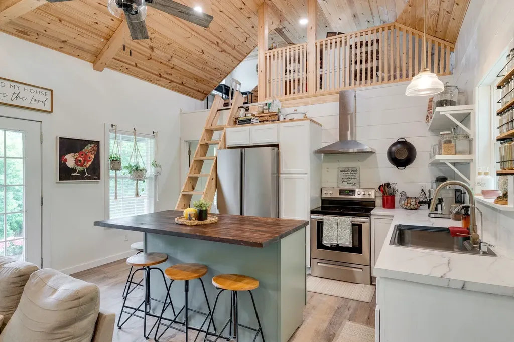 549 Hix Hollow Road Gainesboro TN 38562