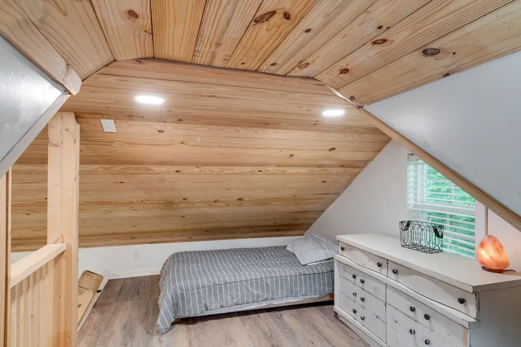 549 Hix Hollow Road Gainesboro TN 38562