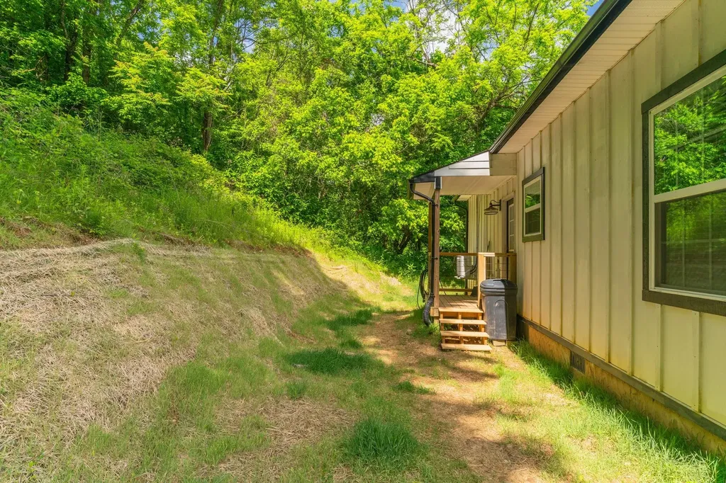 549 Hix Hollow Road Gainesboro TN 38562