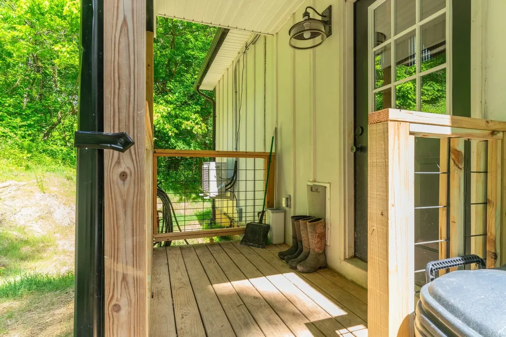 549 Hix Hollow Road Gainesboro TN 38562