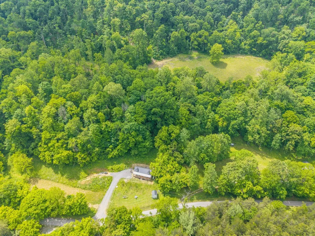 549 Hix Hollow Road Gainesboro TN 38562