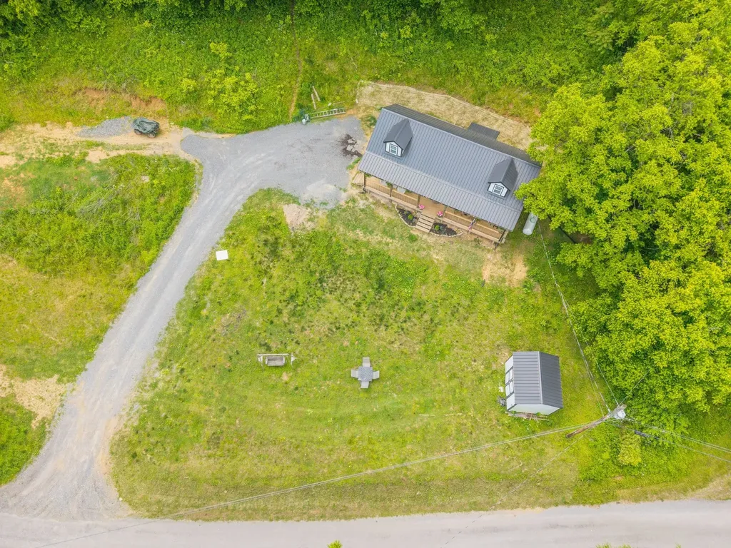 549 Hix Hollow Road Gainesboro TN 38562