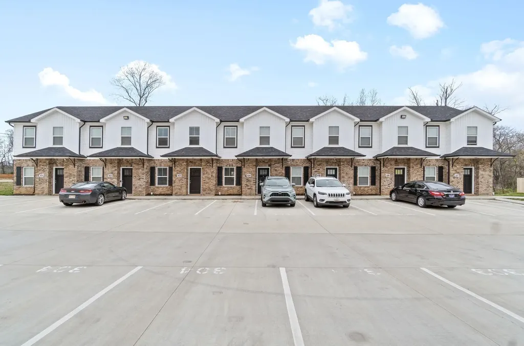 1625 Golf Club Lane Clarksville TN 37043